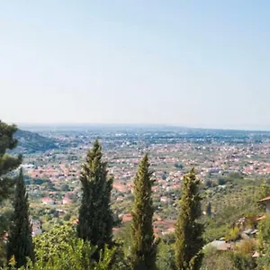 Apartment Casa Rosa In Collina, Pietrasanta